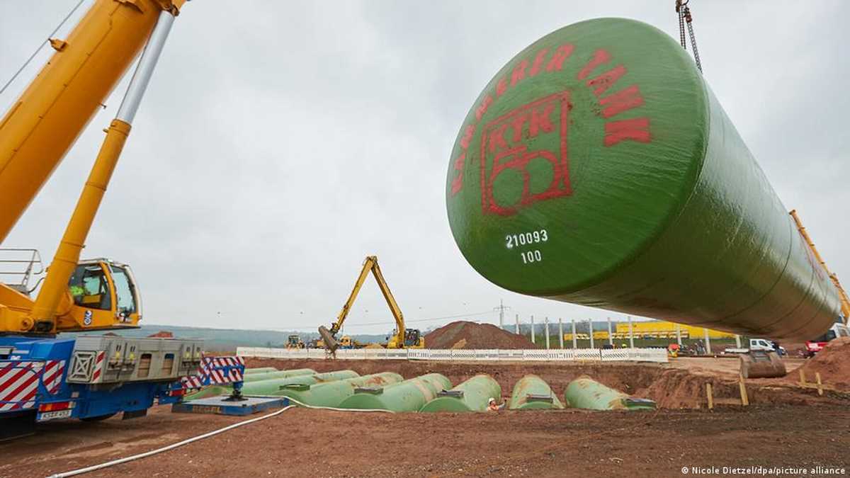 क्या कार से निकलने वाला कार्बन डाइऑक्साइड खत्म कर देगा ई-ईंधन क्या कार से निकलने वाला कार्बन डाइऑक्साइड खत्म कर देगा ई-ईंधन